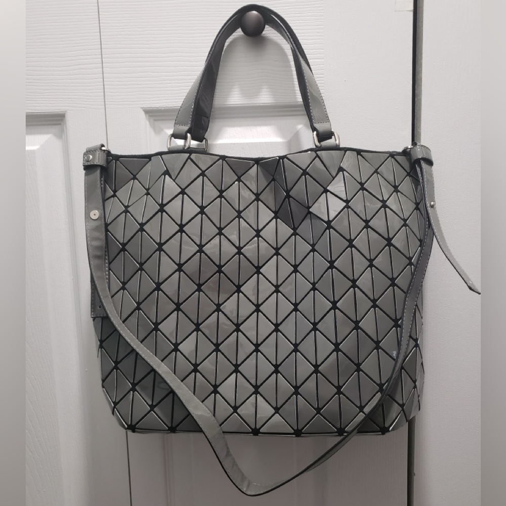 Metallic Geometry Bag - Picture 2 of 16